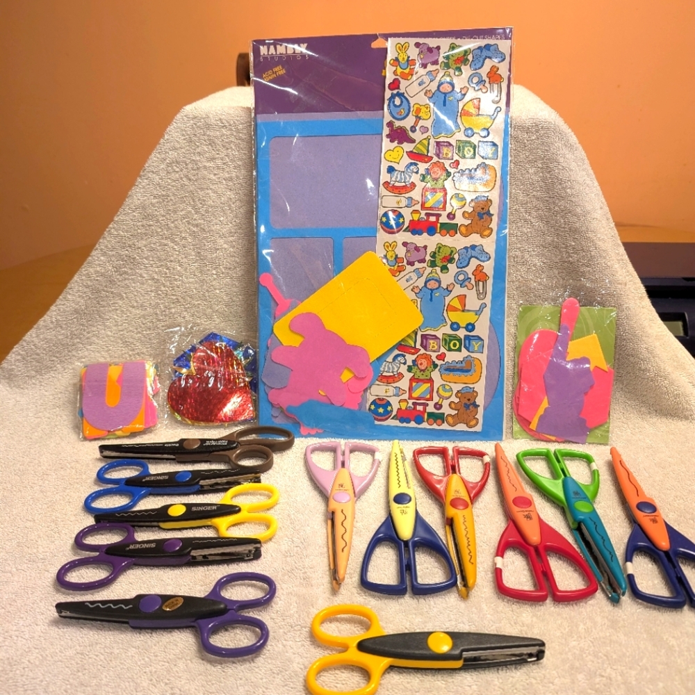 Lot of 12 Craft Scissors/ Scrapbook page Kit/decoration shapes, Never Used